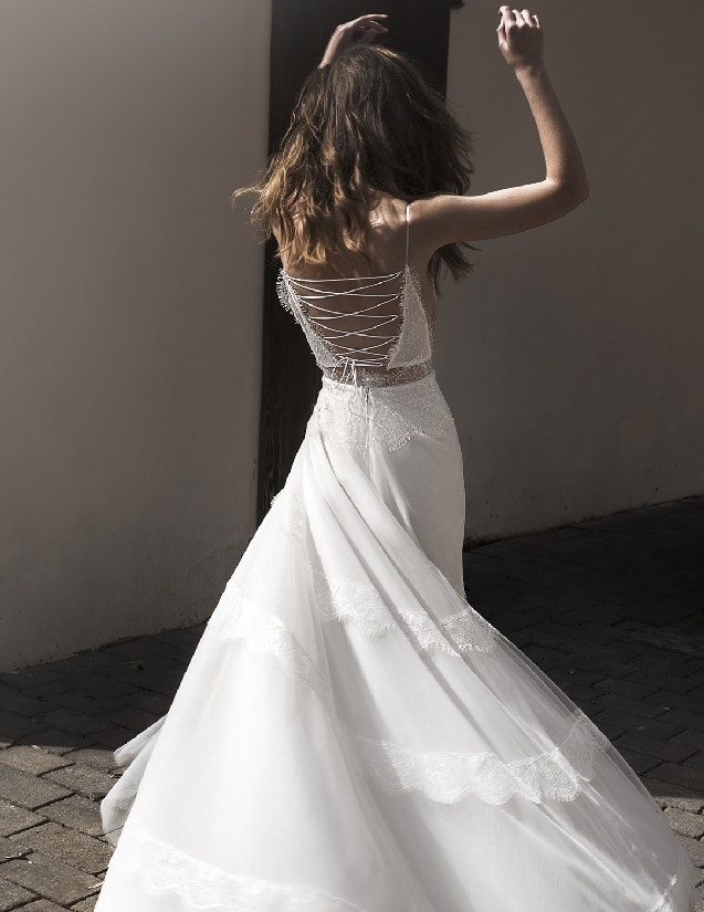 שיער גלי מוברש - שרון פור